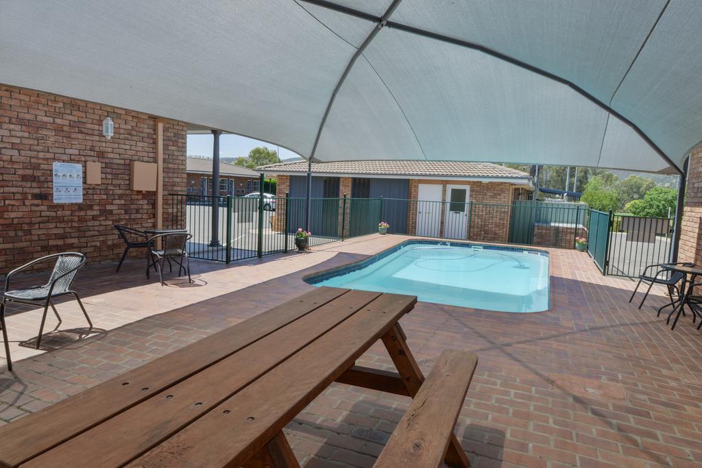 Cadman Motor Inn And Apartments Tamworth Exterior foto